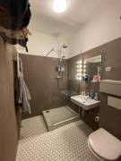 Möbliertes Einzelzimmer mit eigenem Bad am Treptower Park