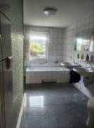 Schöne WG Zimmer in 5er WG mit Garten