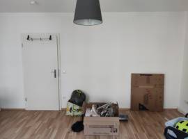 Großes WG-Zimmer in Top Lage im Saarlandstraßenviertel