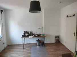 Großes WG-Zimmer in Top Lage im Saarlandstraßenviertel