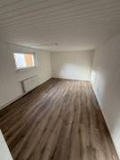 Gehobene 6-Zimmer-Souterrainwohnung - ideal für WGs