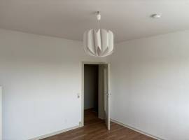 Sonniges Zimmer in 2er-WG, Amsterdamer Straße, ruhig.