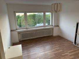 Sonniges Zimmer in 2er-WG, Amsterdamer Straße, ruhig.
