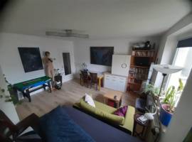 Ruhiges möbliertes 20m² Zimmer in 2 Zimmerwohnung zu vermieten
