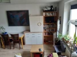 Ruhiges möbliertes 20m² Zimmer in 2 Zimmerwohnung zu vermieten
