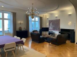 High-End Altbau WG auf 300qm, nahe Bayerischer Platz