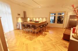 High-End Altbau WG auf 300qm, nahe Bayerischer Platz