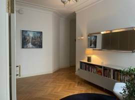 High-End Altbau WG auf 300qm, nahe Bayerischer Platz